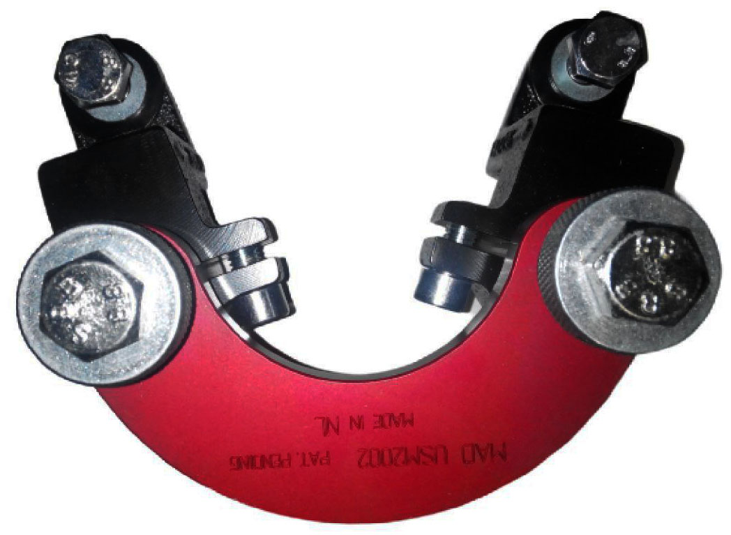 Универсальный адаптер (Красный)