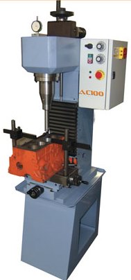 Comec AC100 - Станок для рассверливания цилиндров