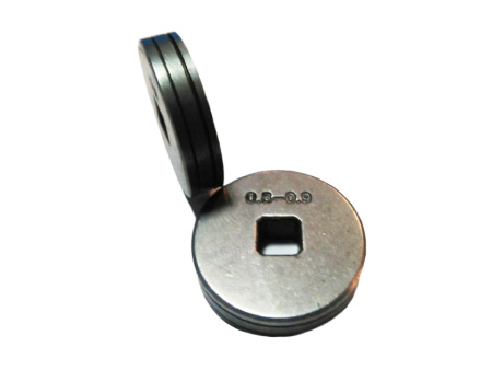 Ролик для полуавтоматов  0.6 - 0.8 мм. Fe 722019