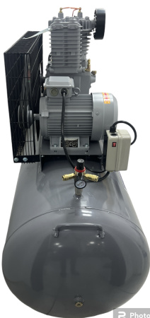 Поршневой компрессор LT50-270L