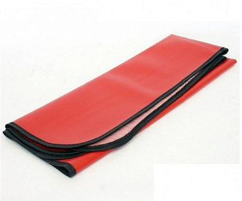 Накидка на крыло виниловая (магнит+крючки)1200*1000 мм 114015