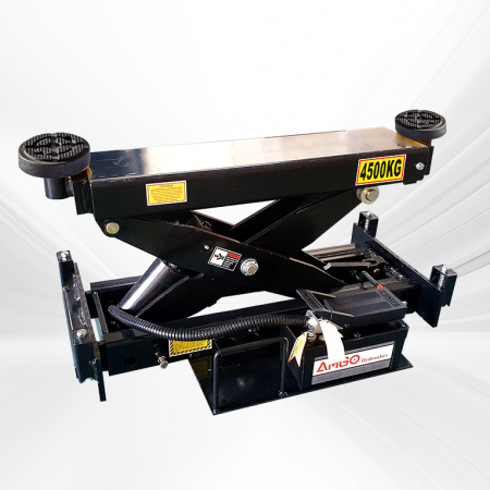 Домкрат  пневмогидрравлический,грузоподъемность 4.5 т.