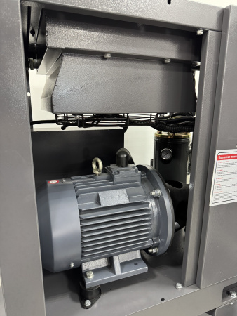 Винтовой компрессор с ресивером 200л, 10 бар, 1000л/мин, 7,5 кВт