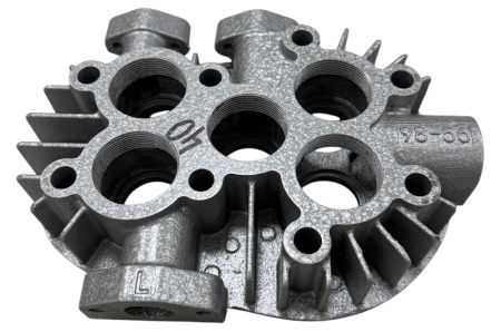 Головка блока цилиндров левая  LT-100