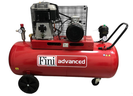 Поршневой компрессор BK114-200L-5.5T ADVANCE